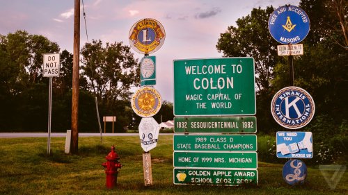 Welcome to Colon, Magic Capital of the World