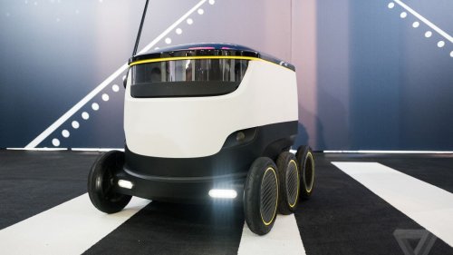Hanging out with the adorable Starship delivery robot