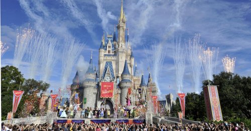 Selfie sticks are no longer welcome at Disney theme parks