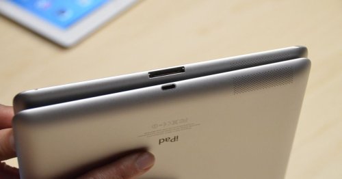 Apple finally kills the iPad 2 and replaces it with a Retina display model