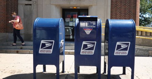 Postmaster general under fire over Amazon stock holdings