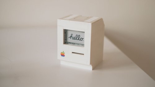 This tiny Lego Macintosh is the beautiful lovechild of a Raspberry Pi and e-paper display