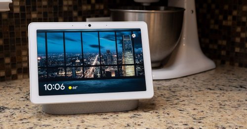 Google tests smart displays that activate without a wake word