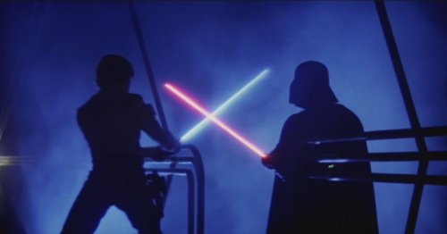 Scientists create 'light saber' material with photon-binding technique
