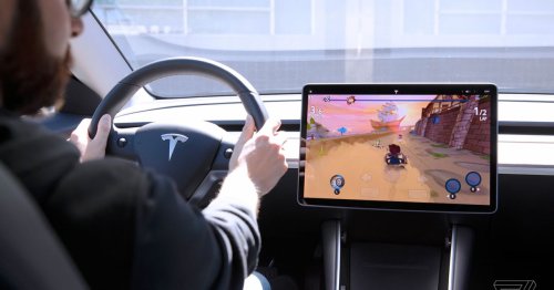 Tesla Arcade hands-on: using a Model 3 steering wheel as a game controller