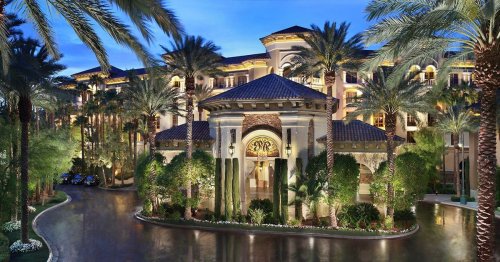 Station Casinos Buys Land South of Las Vegas Strip
