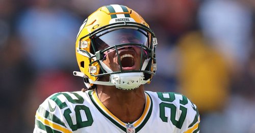 Green Bay Packers fan has cheese sauce poured over his head by