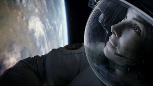 'Gravity' review: try not to scream