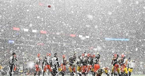 Snow globe stifled Steelers, Browns, and Al Michaels on ‘Thursday Night Football’