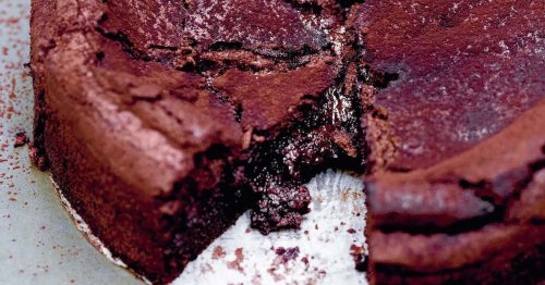This Sunken Chocolate Soufflé Cake Recipe Brings the Drama