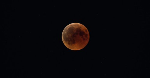 Lunar eclipse 2019: how to watch this "supermoon" turn blood-red tonight
