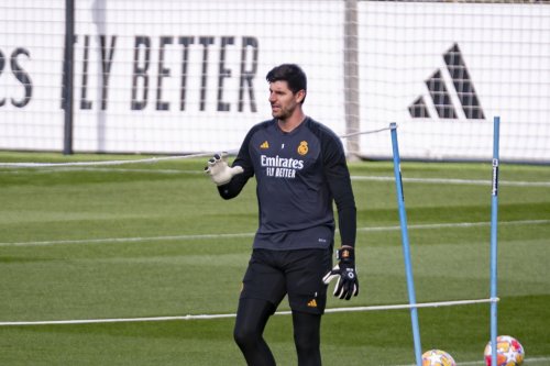 OFFICIAL: Courtois has surgery to remove right meniscus
