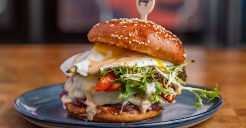 Holsteins Makes a Vegas Comeback With Over-the-Top Burgers and Boozy Shakes Off-Strip
