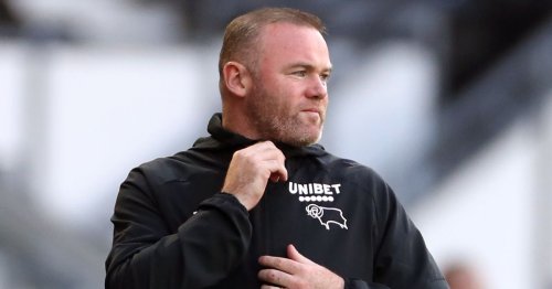 Wayne Rooney offers apology for hotel party pictures