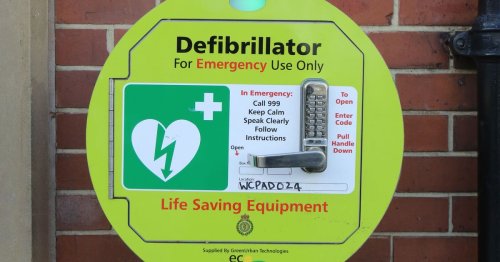 Locations of thousands of defibrillators unknown to 999 operators