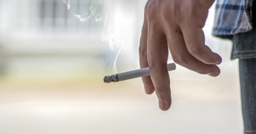 Should England's minimum legal smoking age be changed?