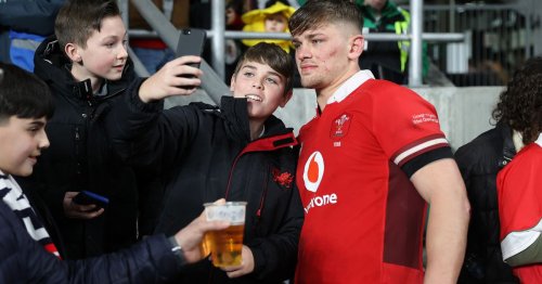 Wales coach blown away by how good two new Wales players are up close