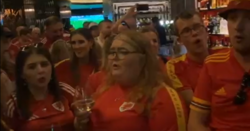 Welsh choir breaks out in song in Qatar bar