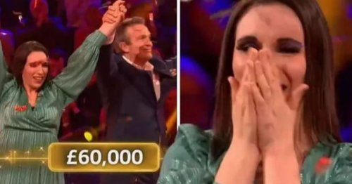 ITV Beat the Chasers contestant given standing ovation as Bradley Walsh supports her