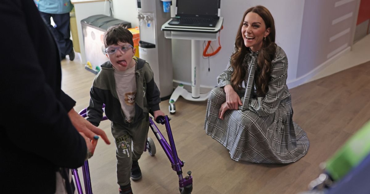 The ‘special moment’ Princess Kate apologised to a little boy during a visit to Ty Hafan