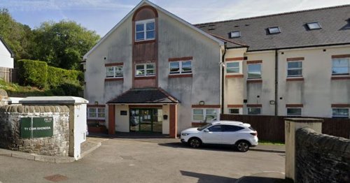 Nurse who 'grabbed' patient's throat and 'inappropriately' restrained him struck off