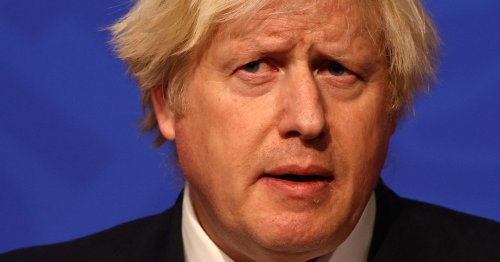 NHS lockdown warning as PM faces Plan B revolt amid party row