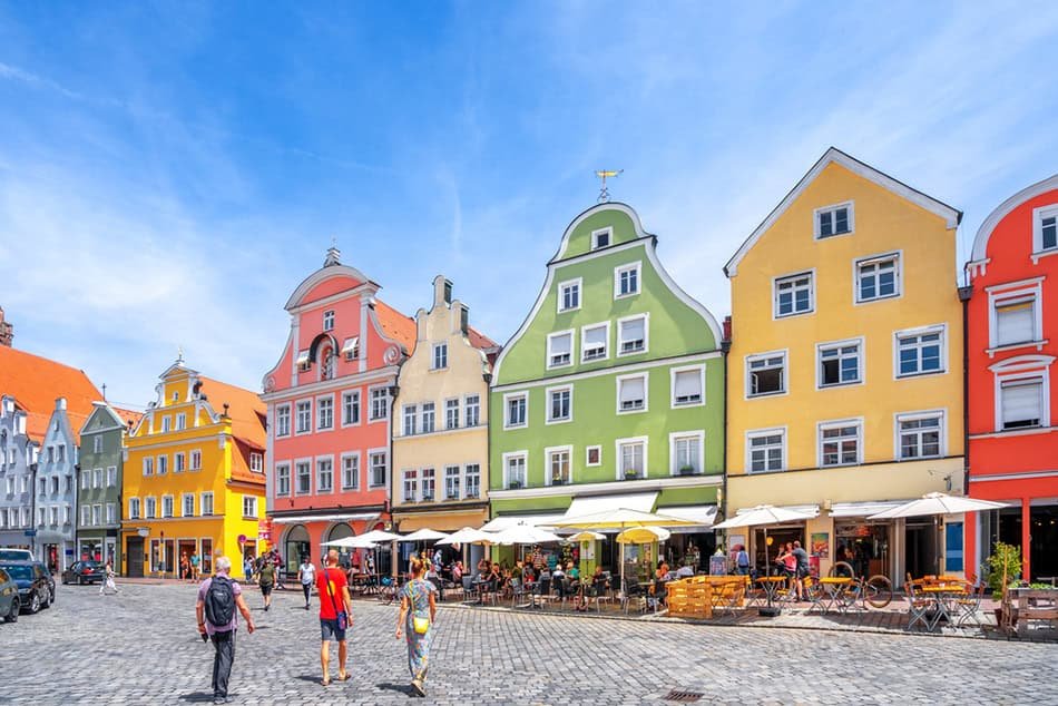 My European Travel Regrets: 10 Destinations I Won't Return To and Better Choices