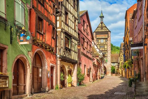 Forget Disney! These 20 Real-Life Fairytale Locations Are More Magical And Worth Traveling For
