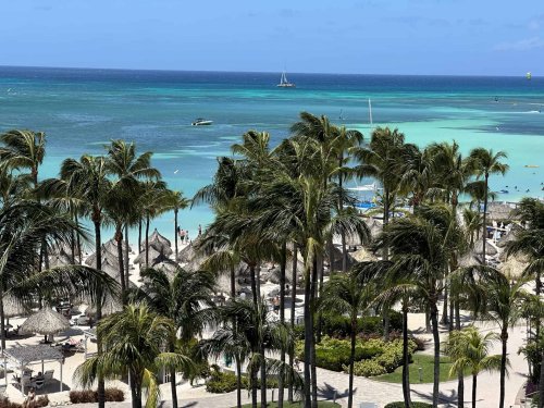 A Caribbean Paradise: Aruba's "One happy island"