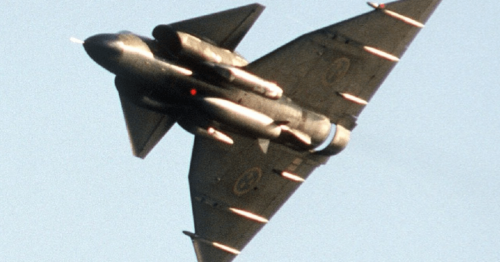 Saab S37 Viggen Jet: How the Cold War Fighter Earned its "Thunderbolt" Stripes