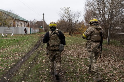 Ukraine Live Briefing: Ukraine Says Troops Have Entered Kherson; Urges ...