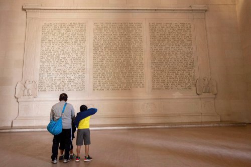 Trailblazing woman helped create 100-year-old Lincoln Memorial
