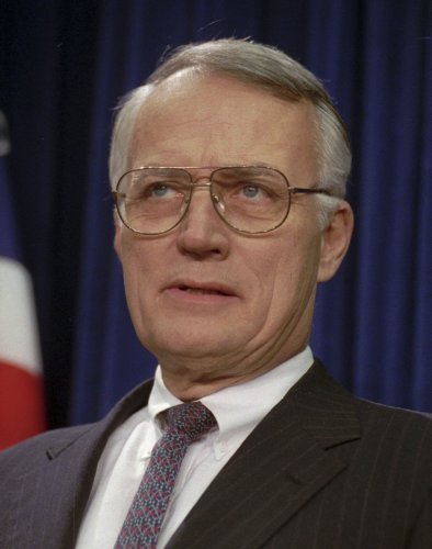 David Durenberger, moderate Republican senator, dies at 88