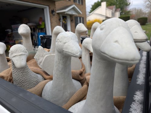A 1980s midwestern trend is back: The porch goose