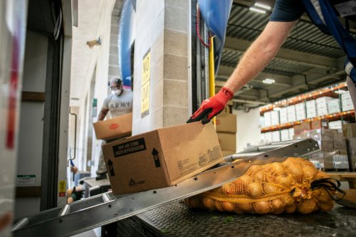 USDA cancels $500M in food deliveries, leaving food banks scrambling
