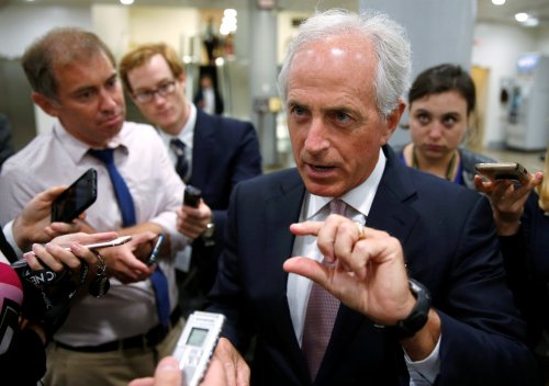 Republican senator proposes stripping Senate banking bill of help for big banks