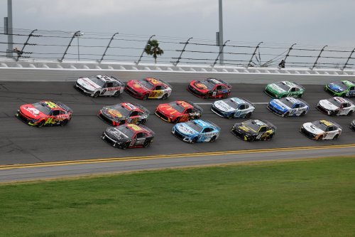 Daytona 500 live updates: Red flag out early as inclement weather delays race