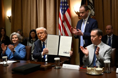 Trump signs executive order requiring proof of citizenship in federal elections