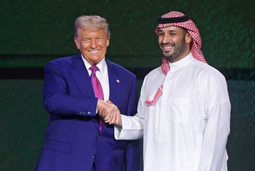 Live updates: Trump meets with Syrian president before Gulf leaders’ summit, travel to Qatar