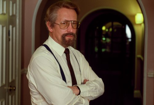 Oleg Gordievsky, a key double agent in the Cold War, dies at 86