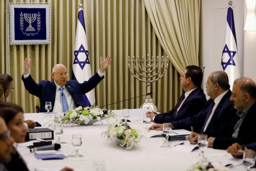 Israeli president summons Netanyahu and his rival Gantz to work out a deal