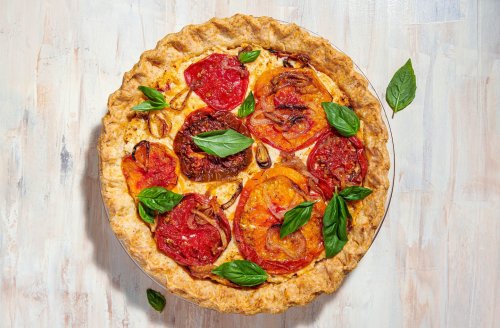 Roasted tomato pie with a cheesy crust amps up the Southern classic