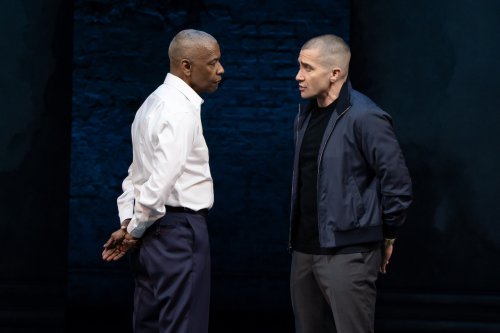 Review | Denzel Washington and Jake Gyllenhaal lead an oddly unserious ‘Othello’