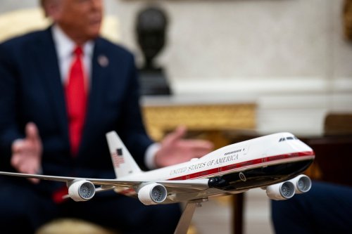 Opinion | Trump’s plane is a disgrace. Everyone who signed off on it should be ashamed.
