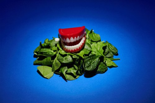 Eating raw spinach to curb snacking? Here’s why experts say it may help.