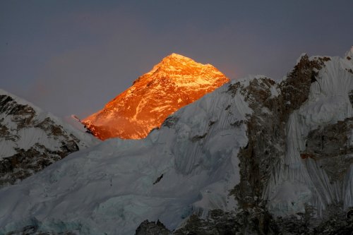 Four men court controversy with audacious plan to scale Everest in one week