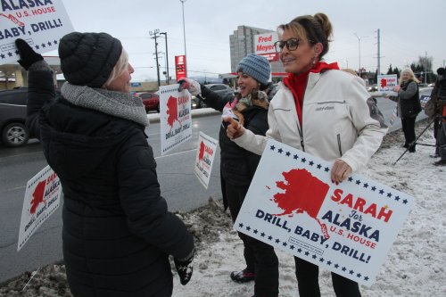 Sarah Palin is a faux populist. Alaskans chose the authentic one.