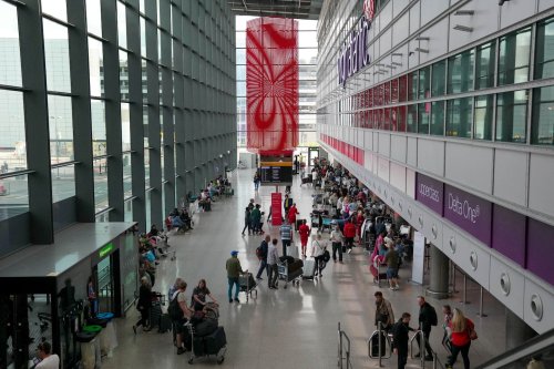 Live updates: Global travel upended as nearby fire closes London’s Heathrow Airport