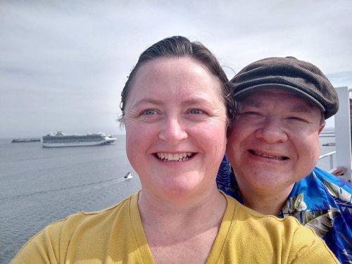 Accountant retires on cruise ships to avoid cost of land living