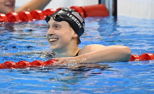 Katie Ledecky starts the new year with a pair of wins